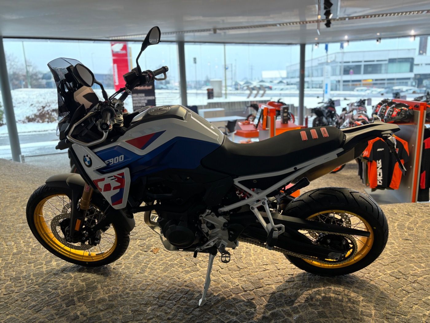 Fahrzeugabbildung BMW F 900 GS Trophy Dynamik-Paket Enduro-Paket Pro