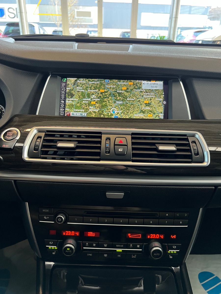 Fahrzeugabbildung BMW Gran Turismo 530 d xDrive M Sport