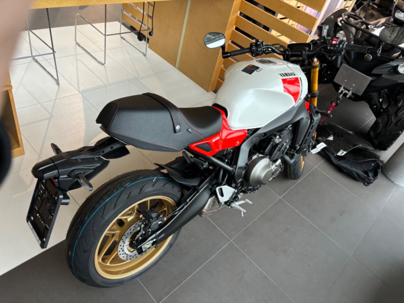 Fahrzeugabbildung Yamaha XSR 900 Modell 2024 Tageszulassung