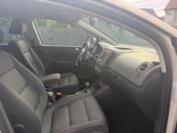 Volkswagen Golf - 9