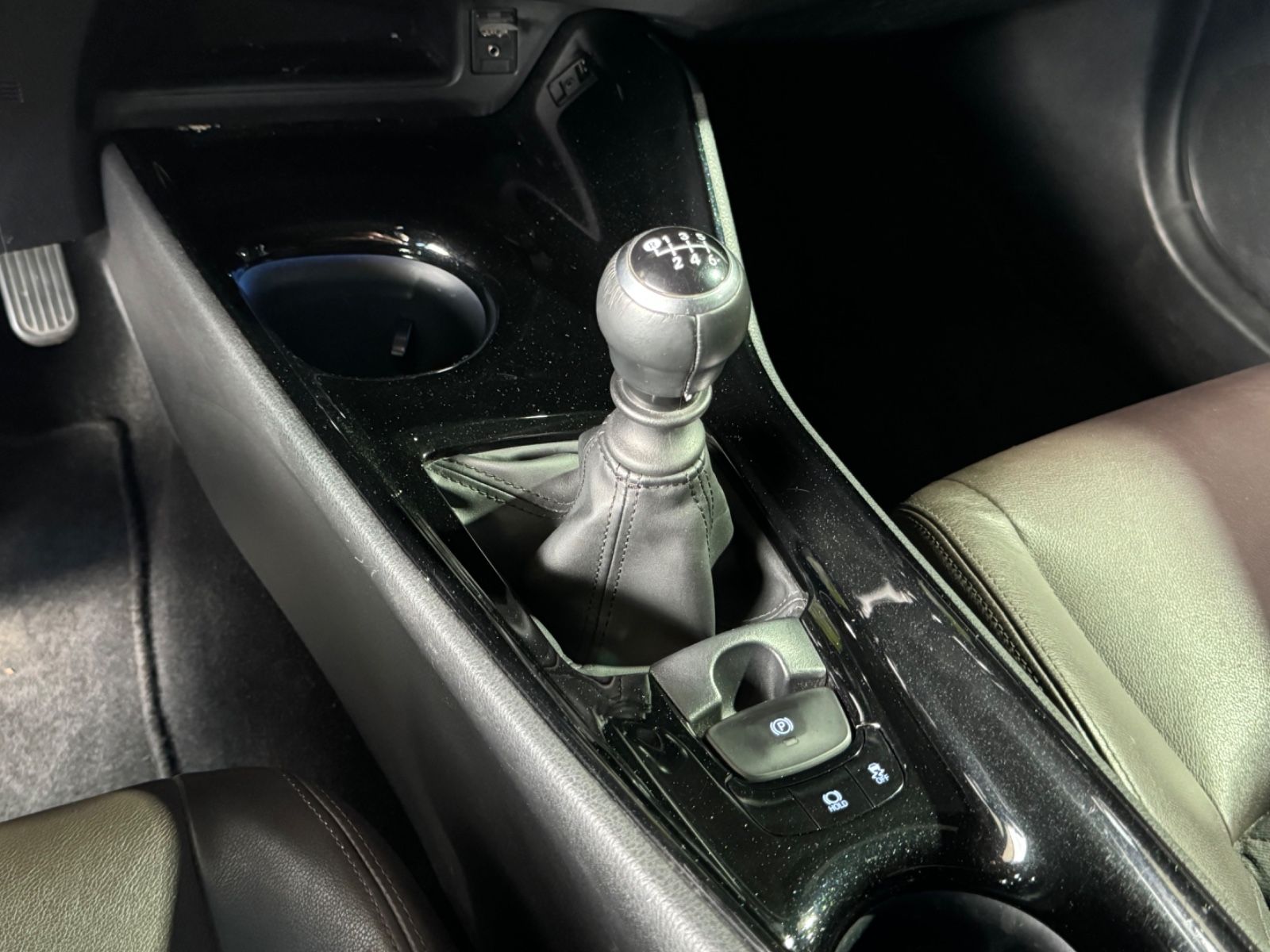 Fahrzeugabbildung Toyota C-HR Lounge 1.2 Turbo/KAMERA/NAVI/KLIMA/