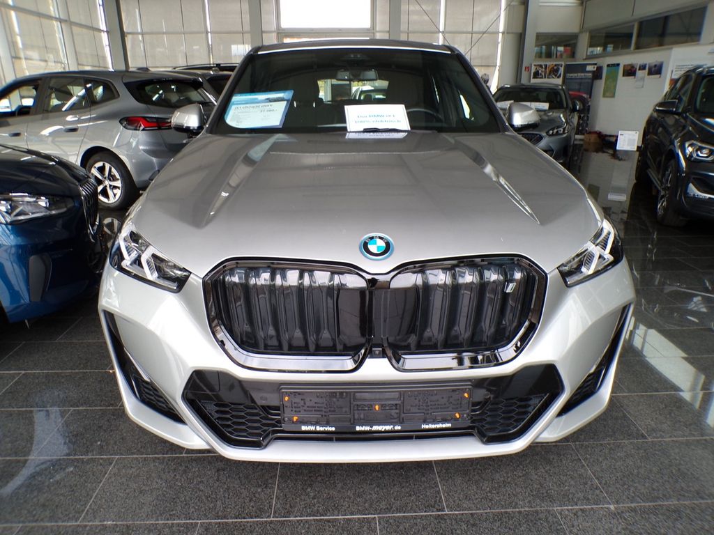 Image of BMW iX1