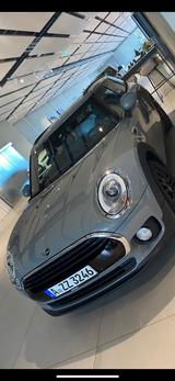 MINI Cooper D Clubman Cooper D Essential Trim Aut... - MINI Cooper D Clubman: Kleinwagen