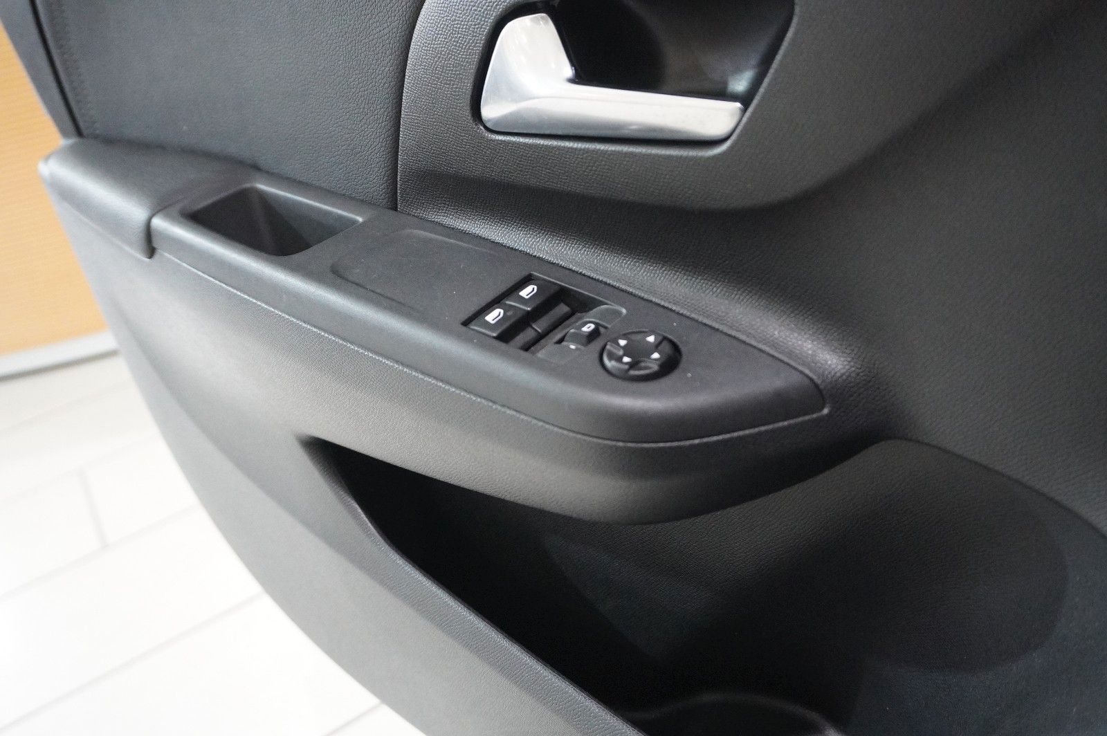 Fahrzeugabbildung Opel Corsa F 1.2 ELEGANCE NAVI/LED/TEMP./SPORT/DAB+