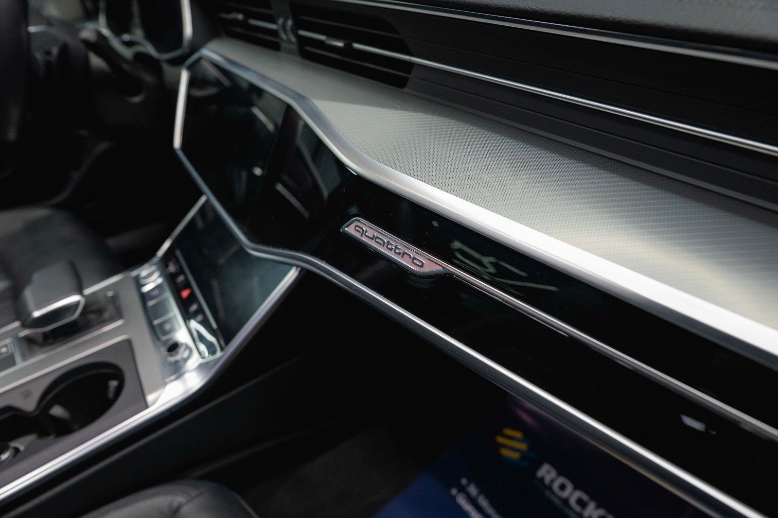 Fahrzeugabbildung Audi A6 Avant 45 TDI quattro Sport design *Pano*ACC*