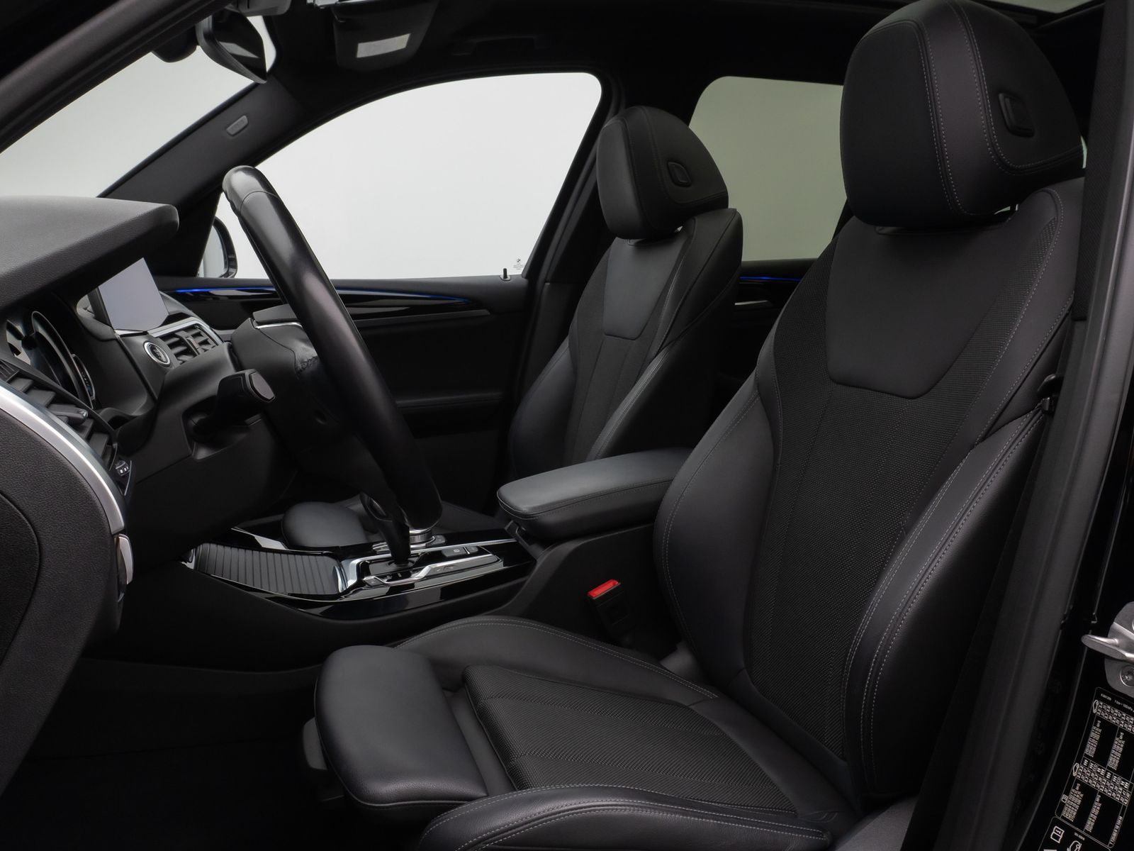 Fahrzeugabbildung BMW X3 xD20d xLine Kamera Panorama HUD DAB HiFi 19"
