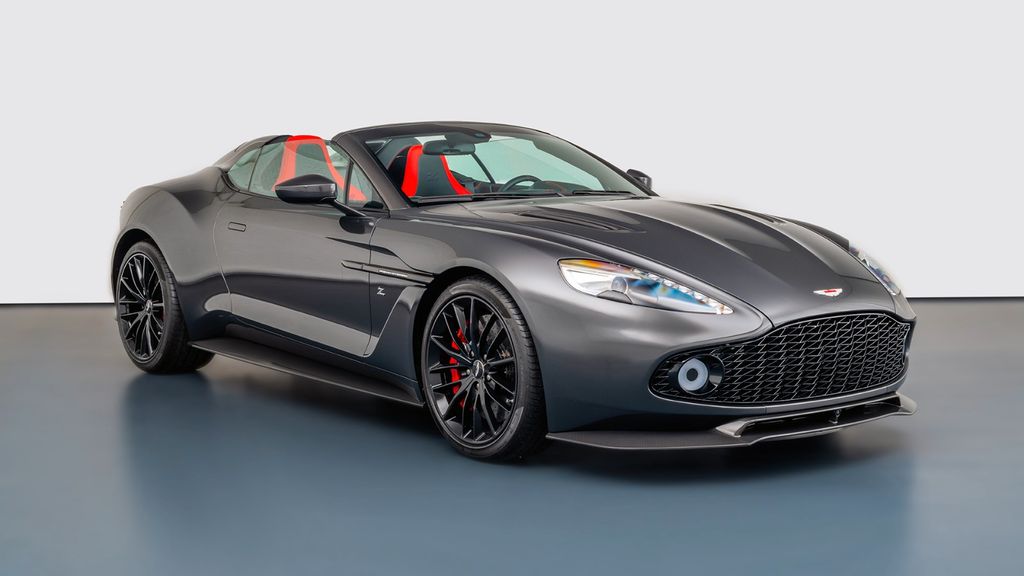 Image of Aston Martin Vanquish