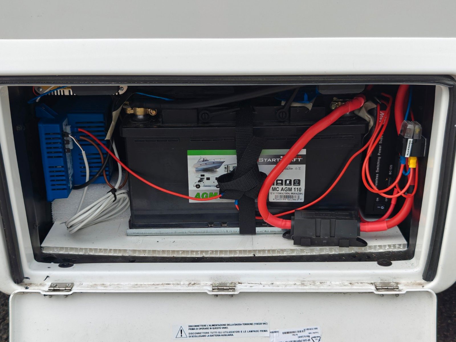 Fahrzeugabbildung XGO Dynamic 95 G - SAT, TV, AHK, Luft, Solar, Klima