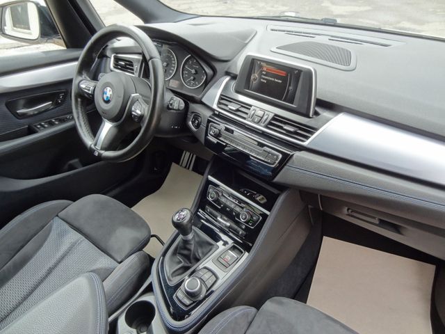 Fahrzeugabbildung BMW 218 Active Tourer/M-Paket/61TKM/1.Hd/PDC/