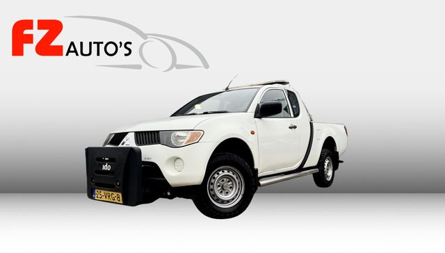 Mitsubishi L200 2.5 DI-D Club Cab Invite