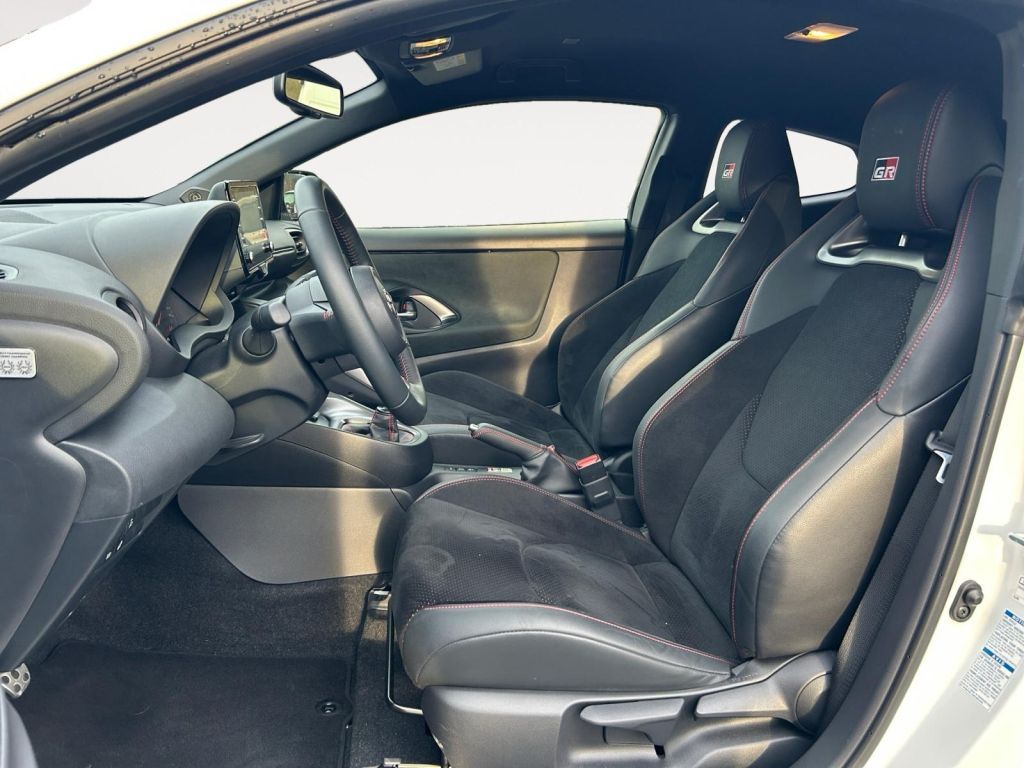 Fahrzeugabbildung Toyota GR Yaris mit High-Performance-Paket