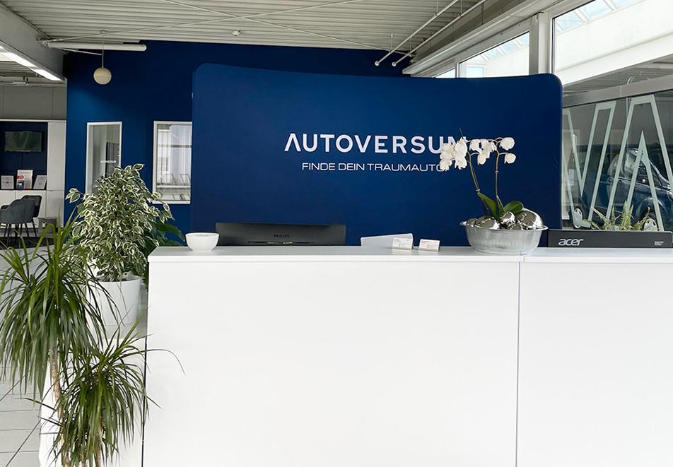 showroom-image-top