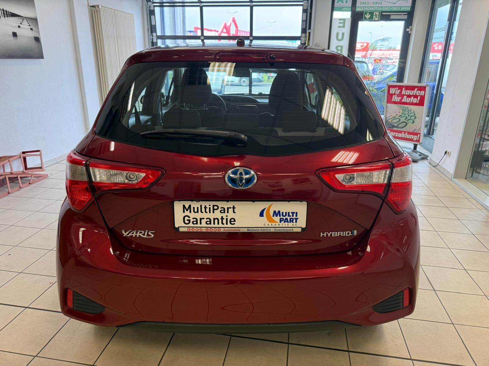 Fahrzeugabbildung Toyota Yaris Hybrid Team D /WENIG KM/SCHECKHEFT/KAMERA