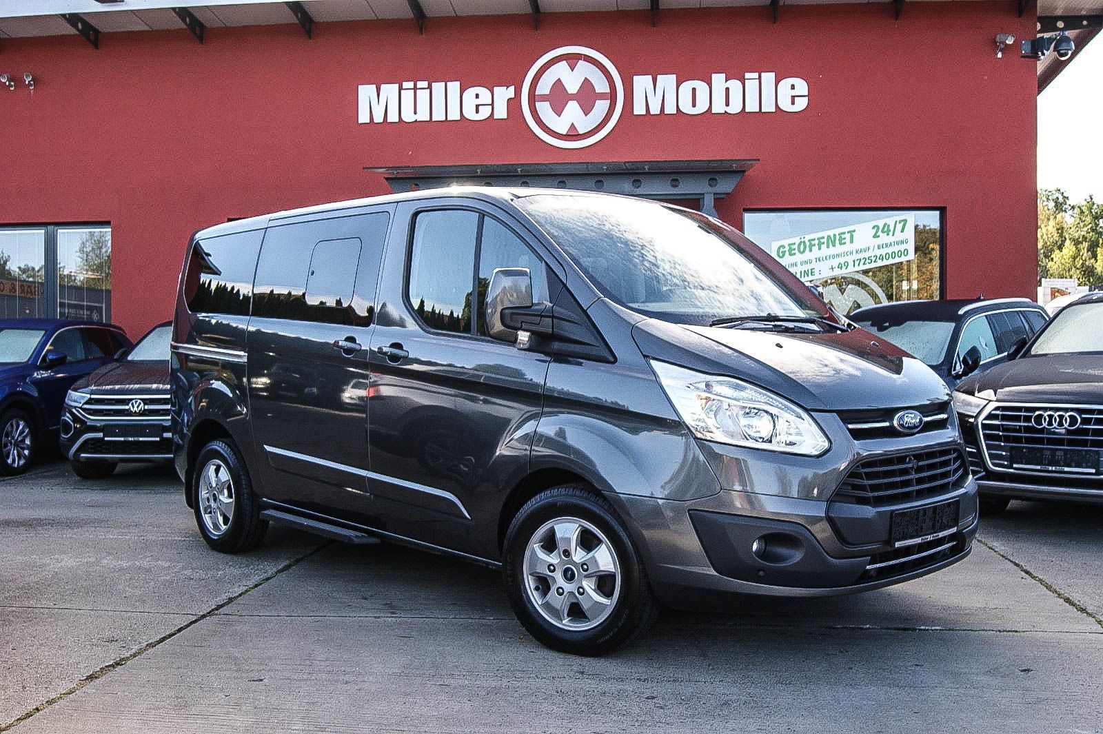 Fahrzeugabbildung Ford Tourneo Custom 2.0TDCi Auto 8-SITZE NAVI 1.HAND
