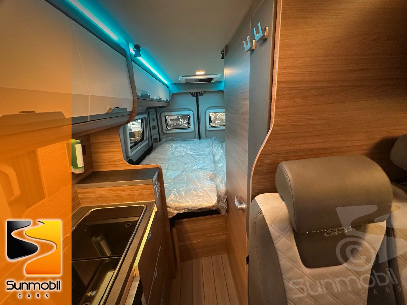 Fahrzeugabbildung Knaus BoxLife 600 ME Platinum Selection Aufstelldach