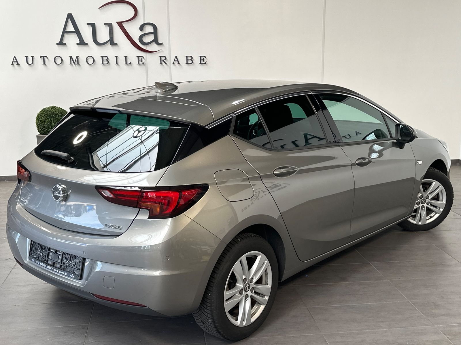 Fahrzeugabbildung Opel Astra 1.4 Turbo NAV+KAM+SHZ+PDC+KLIMA+TEMPOMAT