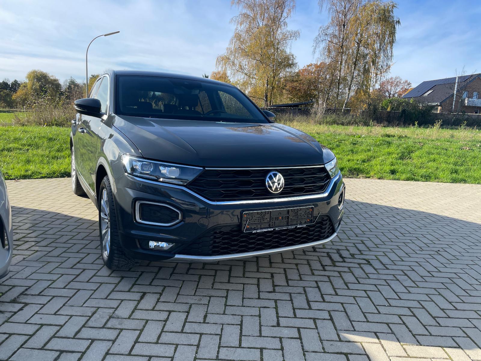Volkswagen T-Roc Sport, LED