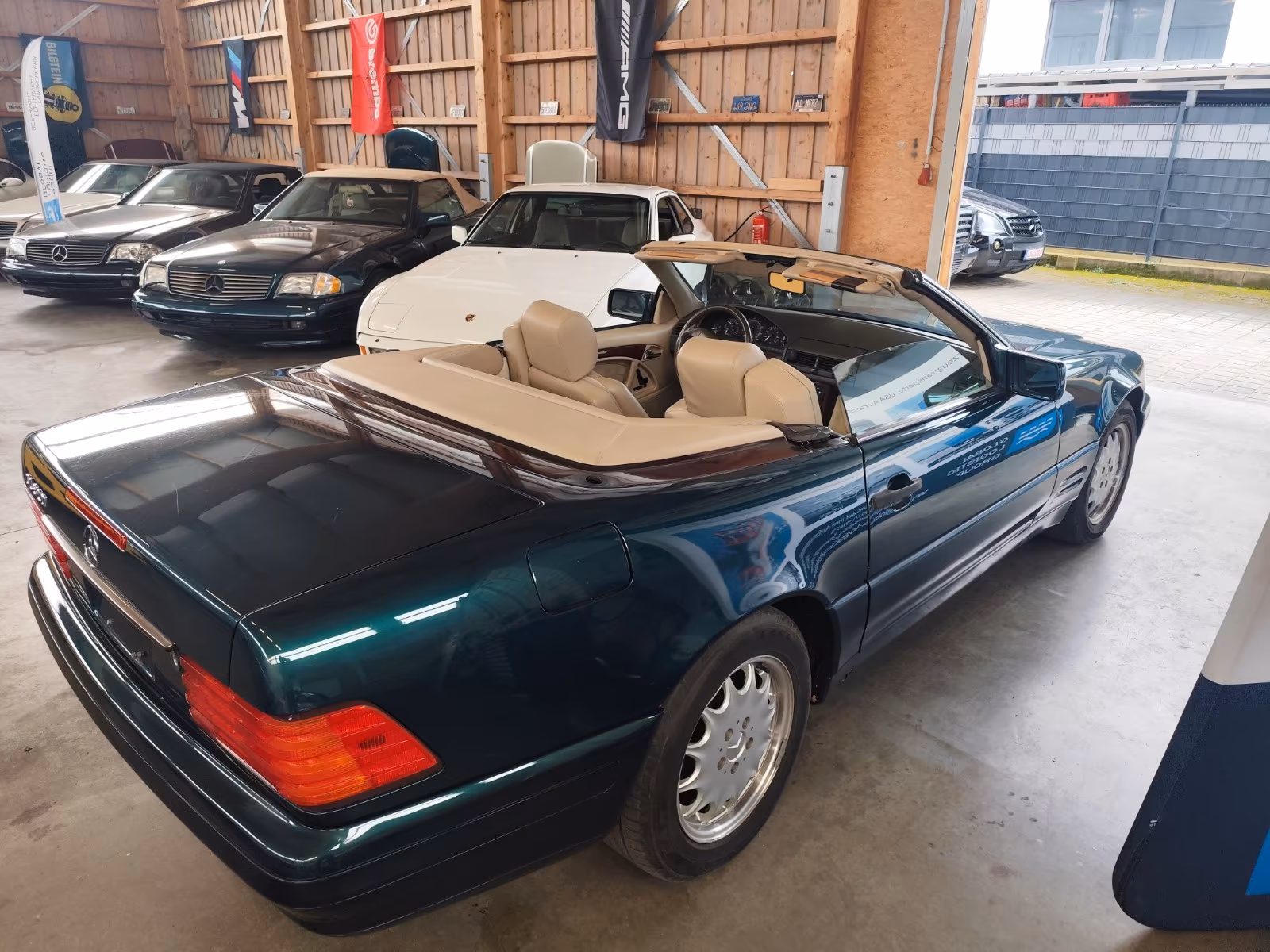 Mercedes-Benz SL 320