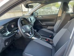 Fahrzeugabbildung Volkswagen Polo 1.0 MPI Life LED VIRTUAL APP