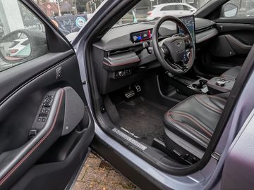 Ford Mustang Mach-E Premium AWD Spezialausführung LED