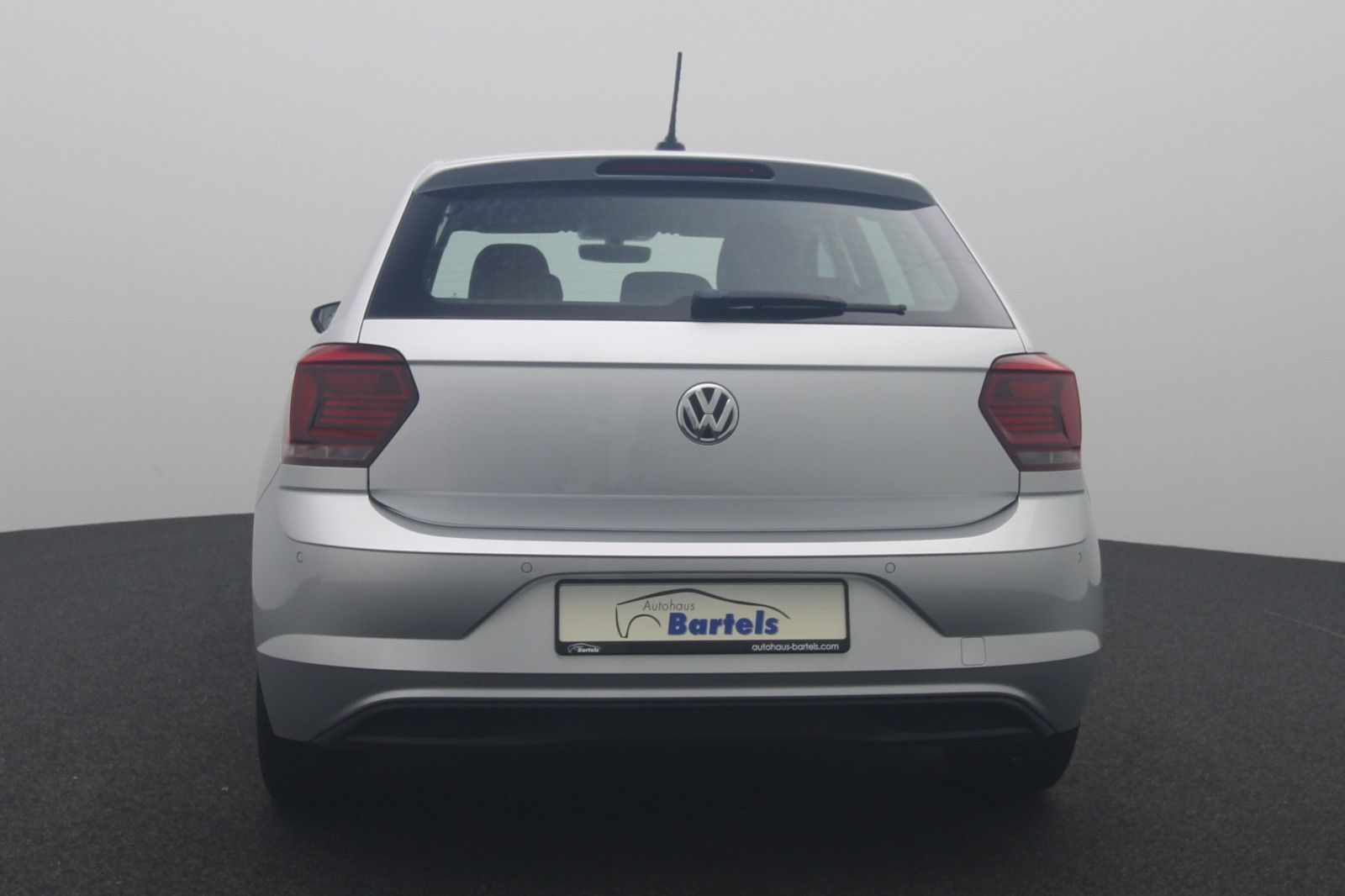 Fahrzeugabbildung Volkswagen Polo VI 1.0 Comfortline