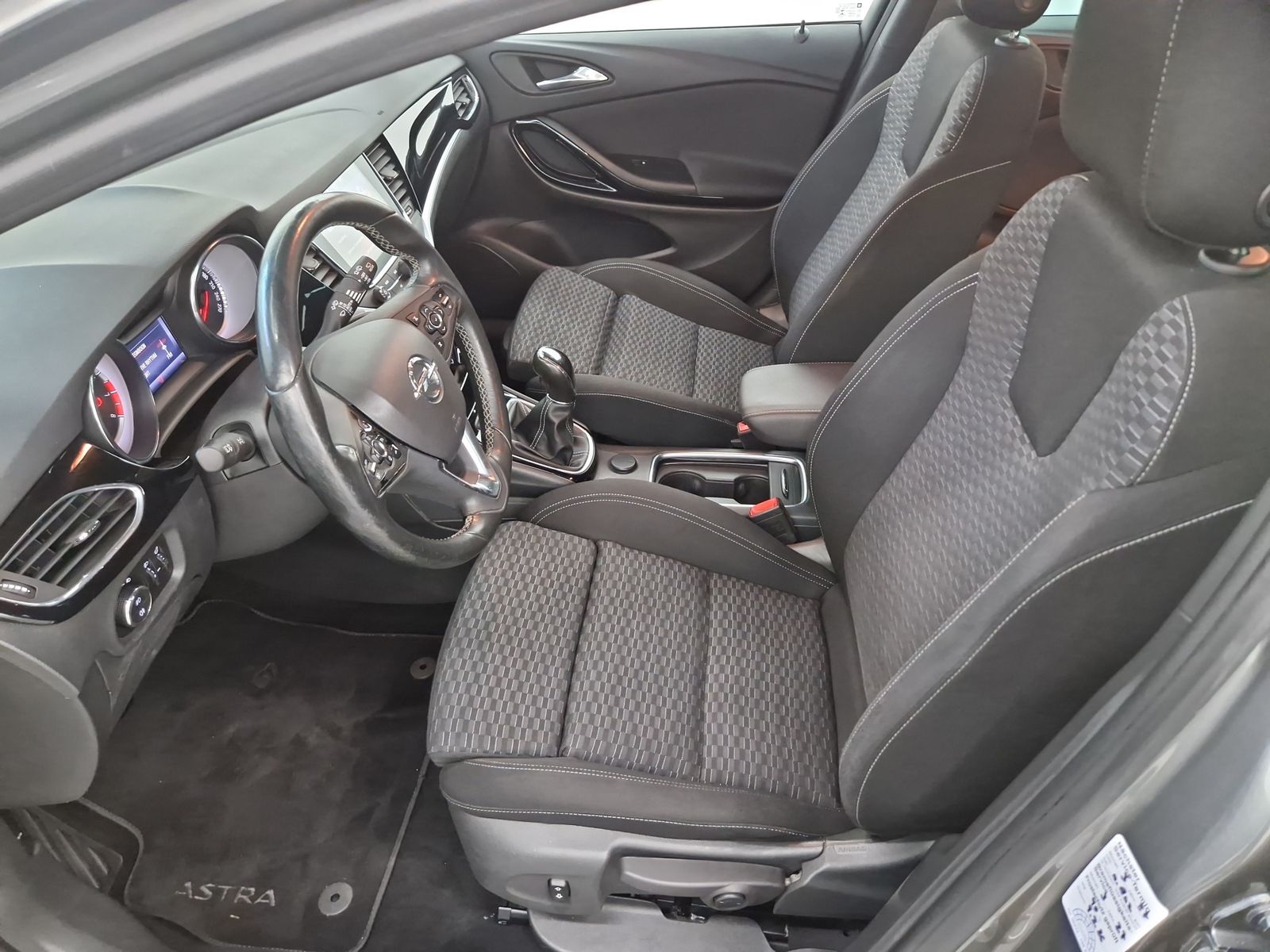 OPEL Astra Sports Tourer 1.4 Turbo Dynamic AHK Kamera – Bild 35