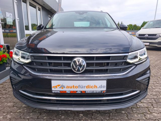 Volkswagen Tiguan Life 4Motion*LED*AHK*PDC*SHZ*ACC*DAB*