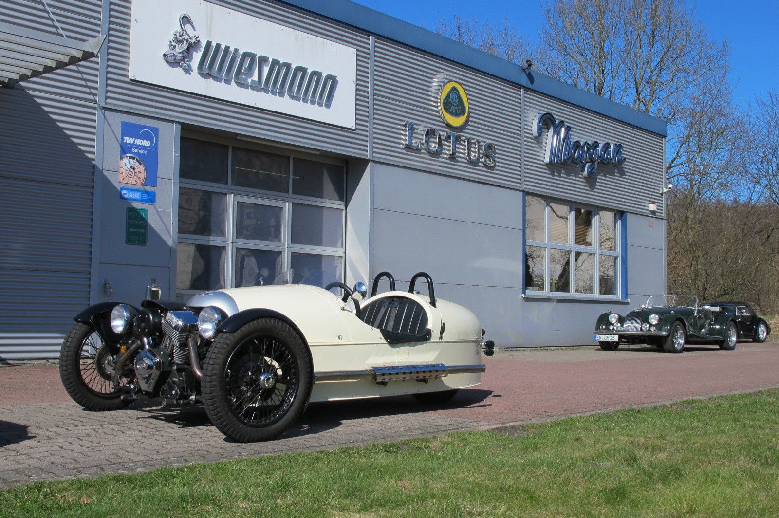 Fahrzeugabbildung Morgan 3 Wheeler Langversion bis 1,98m 1 von10 weltweit