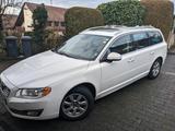 Volvo V70 D5 AWD Summum AHK Vollausstattung - Volvo V70 Awd mit Diesel-Antrieb