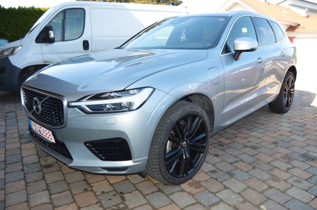 Volvo XC60 R Design T8 Plug-In Hybrid Panorama