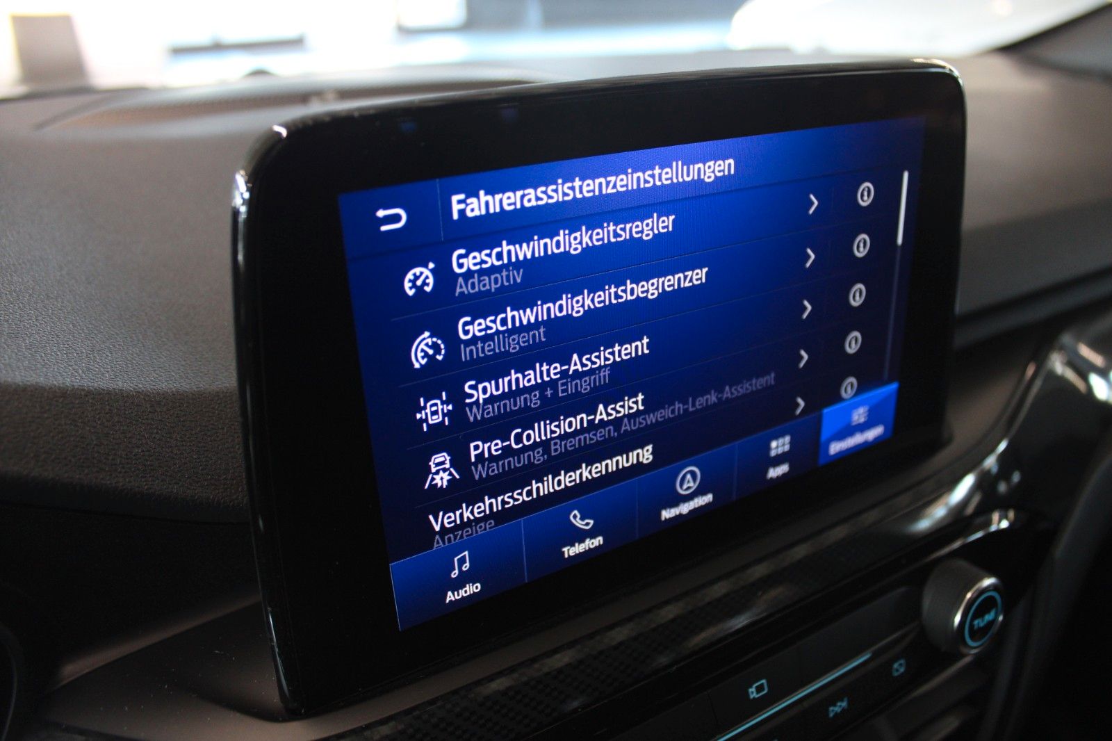 Fahrzeugabbildung Ford Kuga 2.5 PHEV ST-Line X LED B&O HUD ACC WinterP