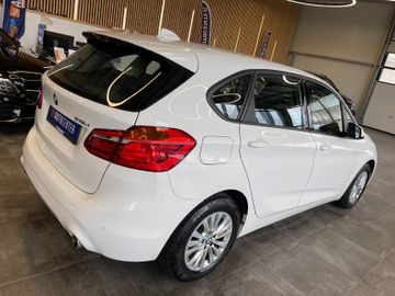 BMW 218d Active Tourer *NAVI*1.HAND*19%*PDC*SHZ*