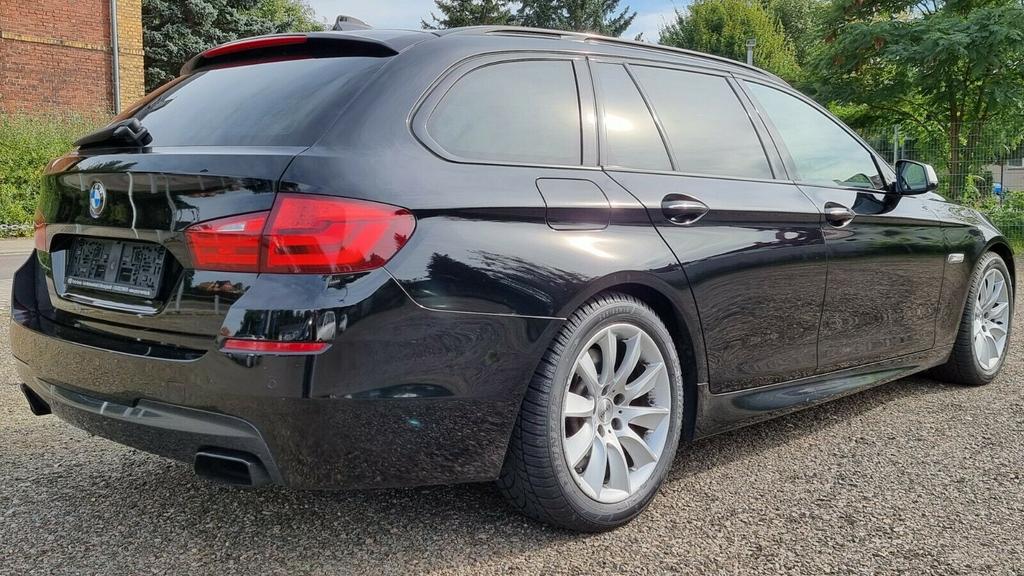 BMW M550
