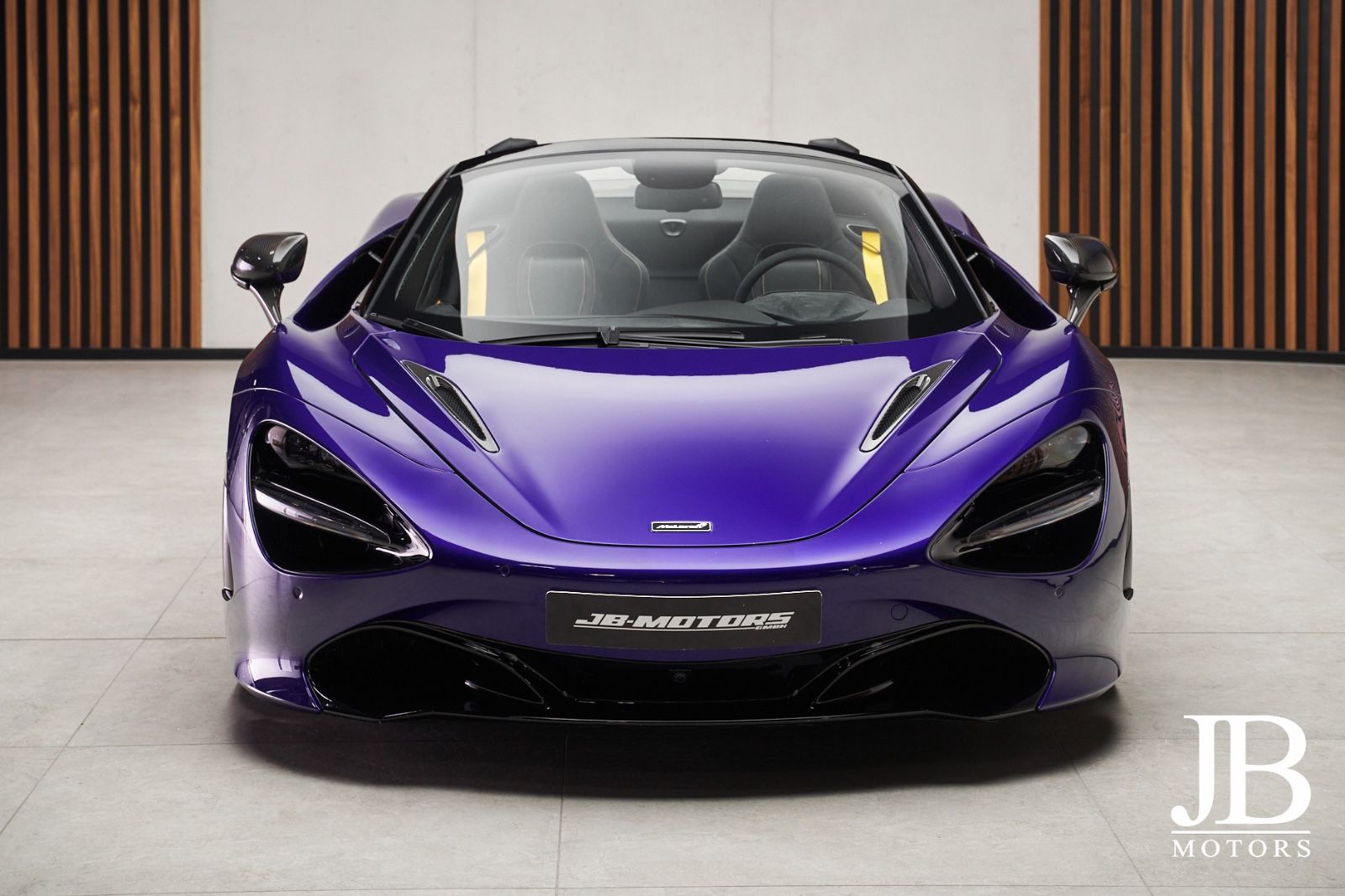 Fahrzeugabbildung McLaren 720s Spider MSO Carbon B&W Sound Lift Novitec