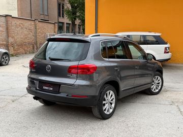 Volkswagen Tiguan - 5