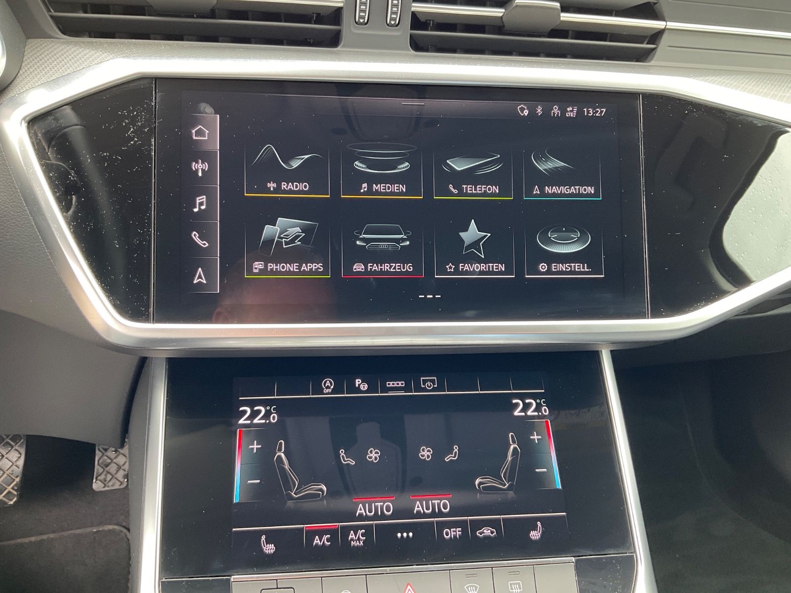 Fahrzeugabbildung Audi A6 Avant 40 TDI quattro S tronic,Kamera,AHK,ACC