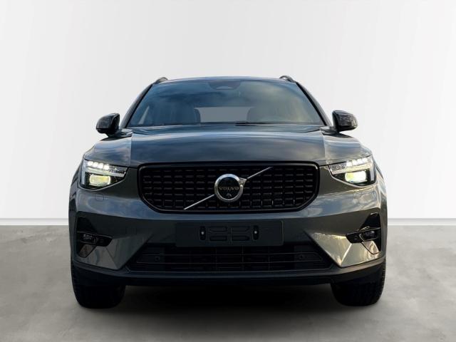 Volvo XC40 B4 Mild-Hybrid Ultra Dark Standheizung AHK 