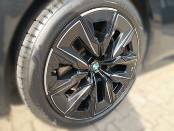 BMW 740 - 10