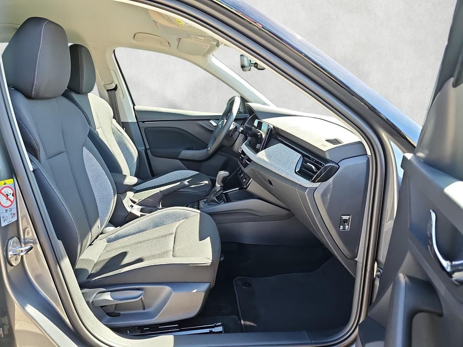 Fahrzeugabbildung SKODA Kamiq 1.0 TSI DSG Selection Black+APP+SHZ+KAMERA