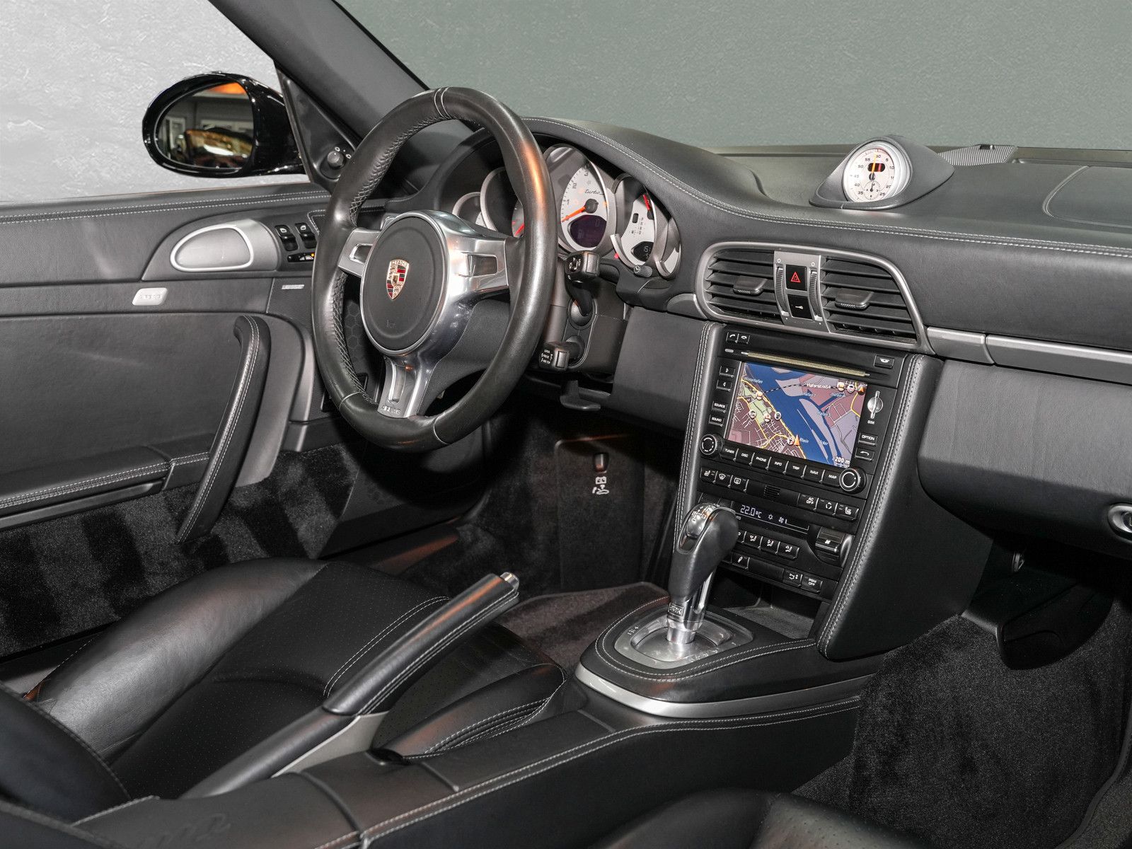 Fahrzeugabbildung Porsche 911 Turbo S Cabrio - Exklusiver Volllederumfang