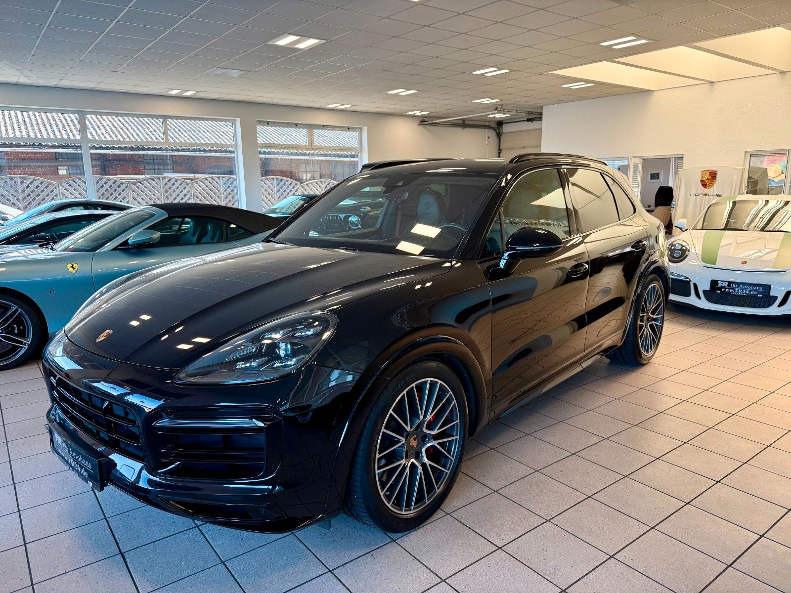 Porsche Cayenne GTS PDCC Luftfederung HeadUp BOSE foto 2