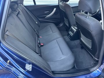 BMW 320 - 12