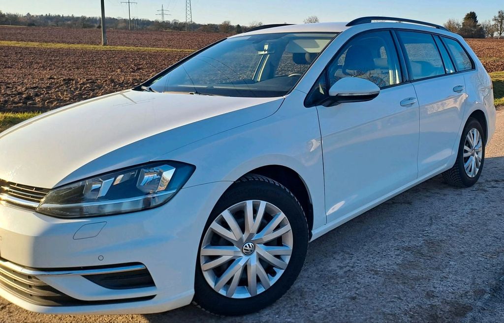 Image of Volkswagen Golf