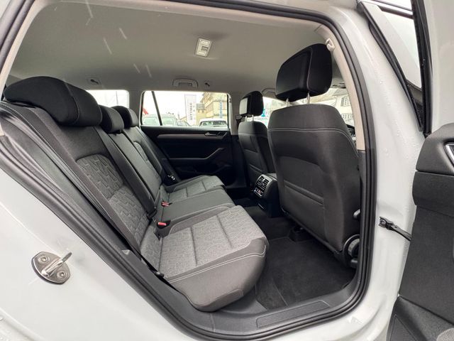 Passat Variant 2.0 TDI DSG Business AHK/NAV /RFK