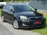 Toyota Avensis Kombi 1.8 Team *Sitz-HZ*Klimaaut.*AHK - Toyota Avensis: Kombi, 1.8