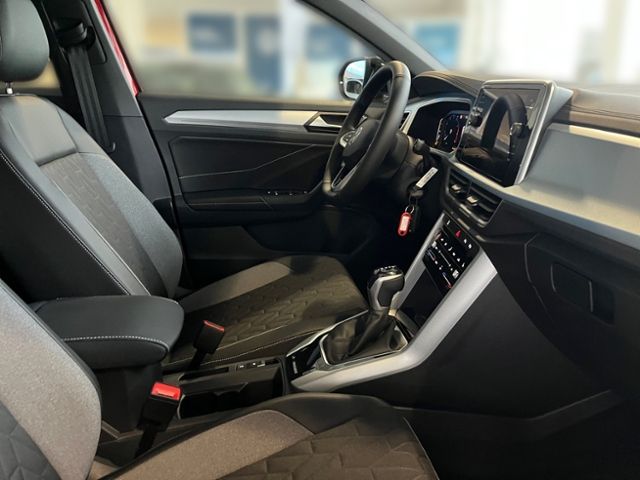 Fahrzeugabbildung Volkswagen T-Roc 1.5 TSI DSG GOAL AHK KAMERA LED-PLUS
