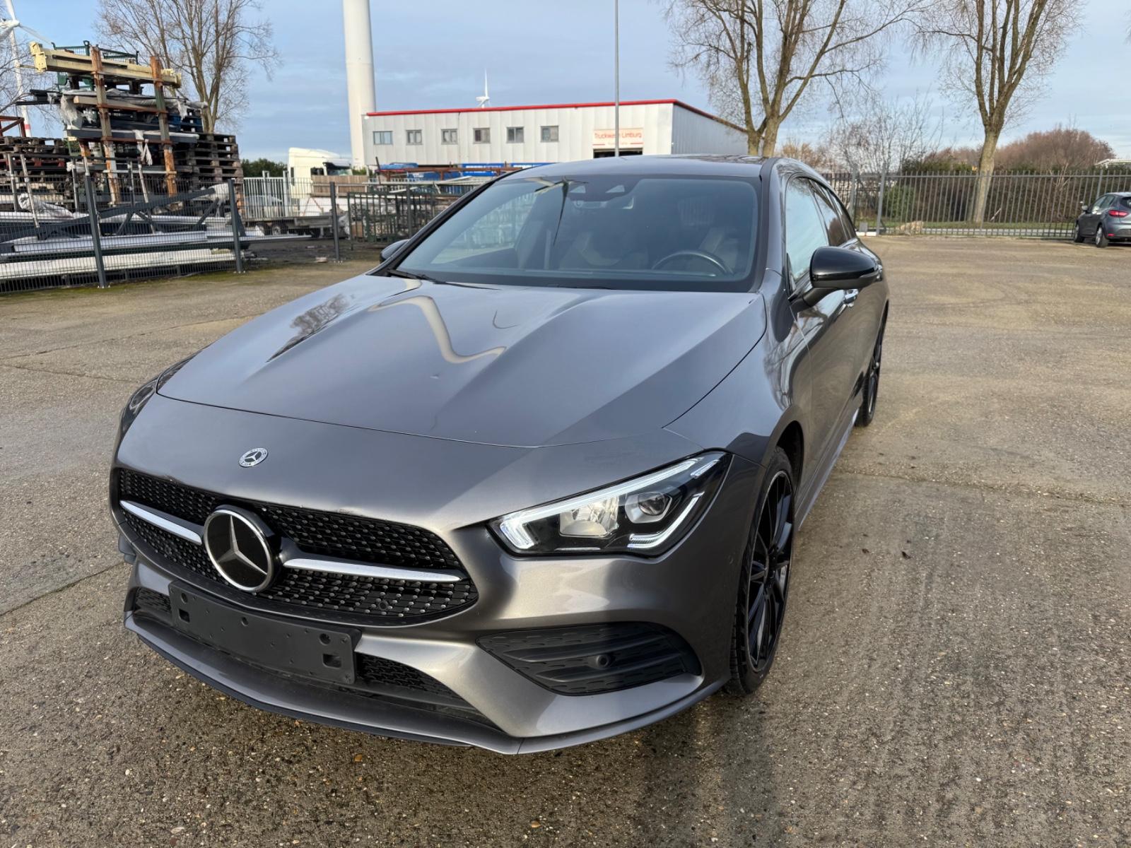 Mercedes-Benz CLA 250e DCT Shooting Brake AMG AMBIENT SHADOW