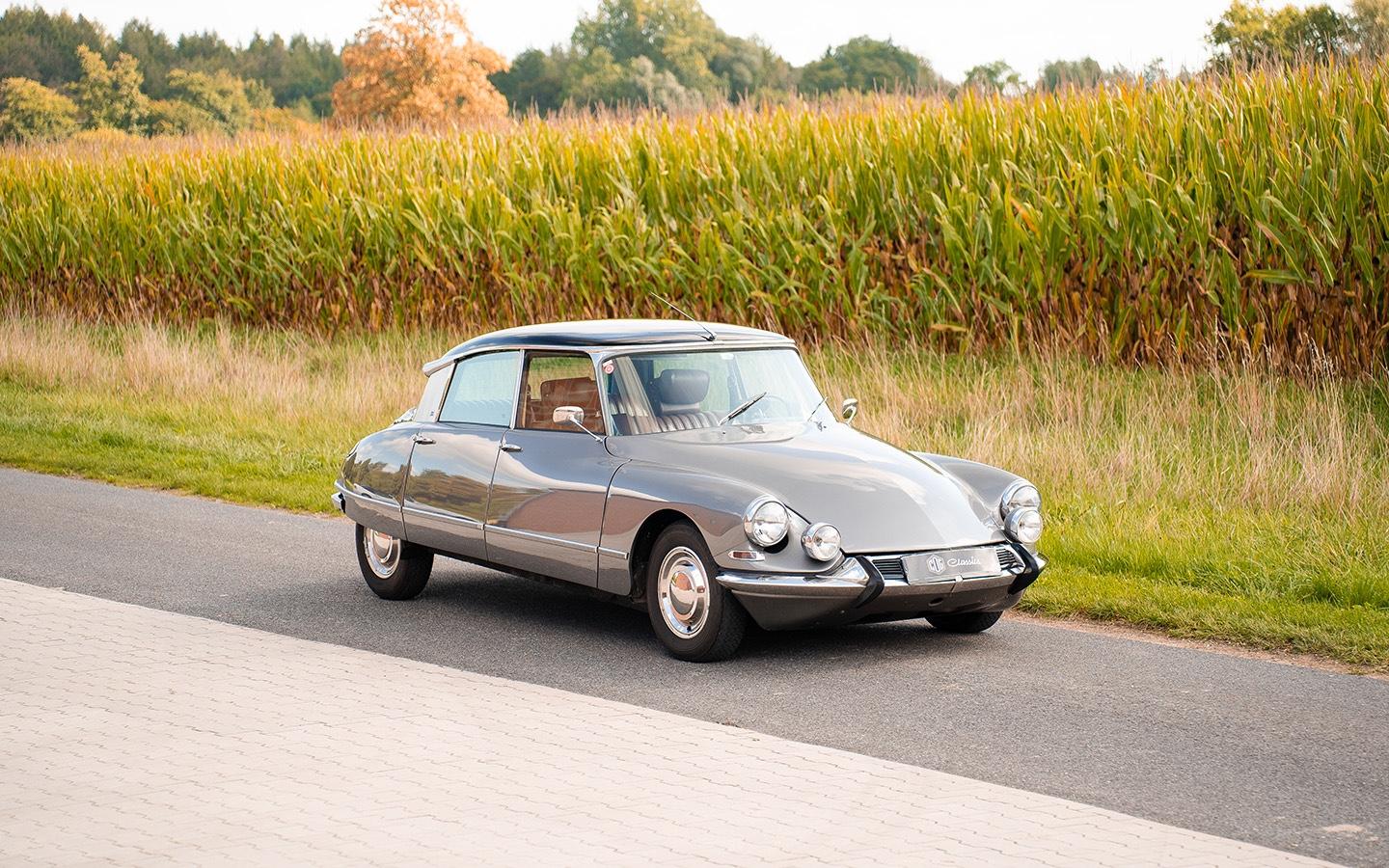 Citroën DS 21 - Vollständig restaurierter Zustand!