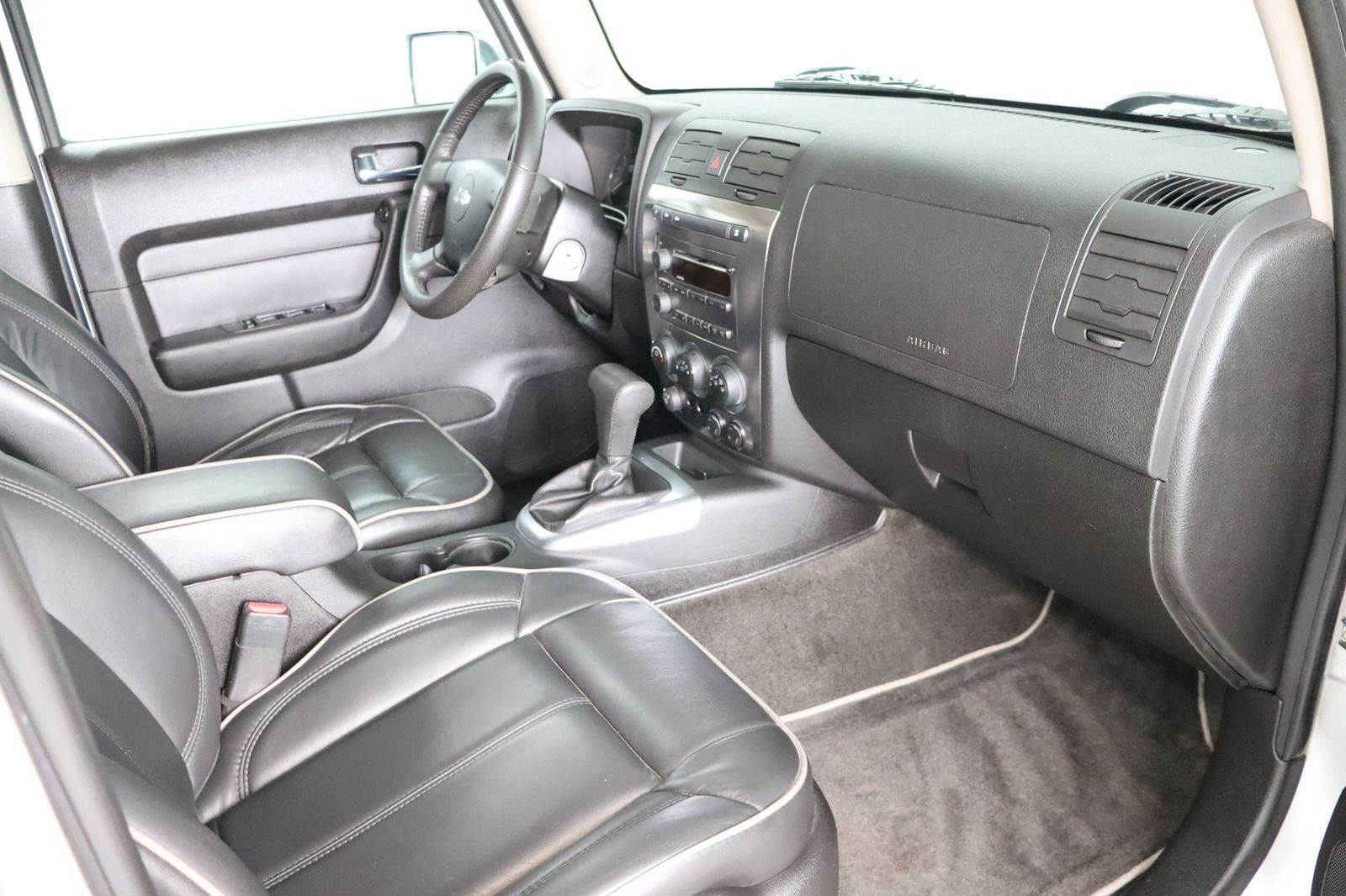 Fahrzeugabbildung Hummer H3 3.7 Auto. * Sitzhzg. * HU/AU bis 04.2027