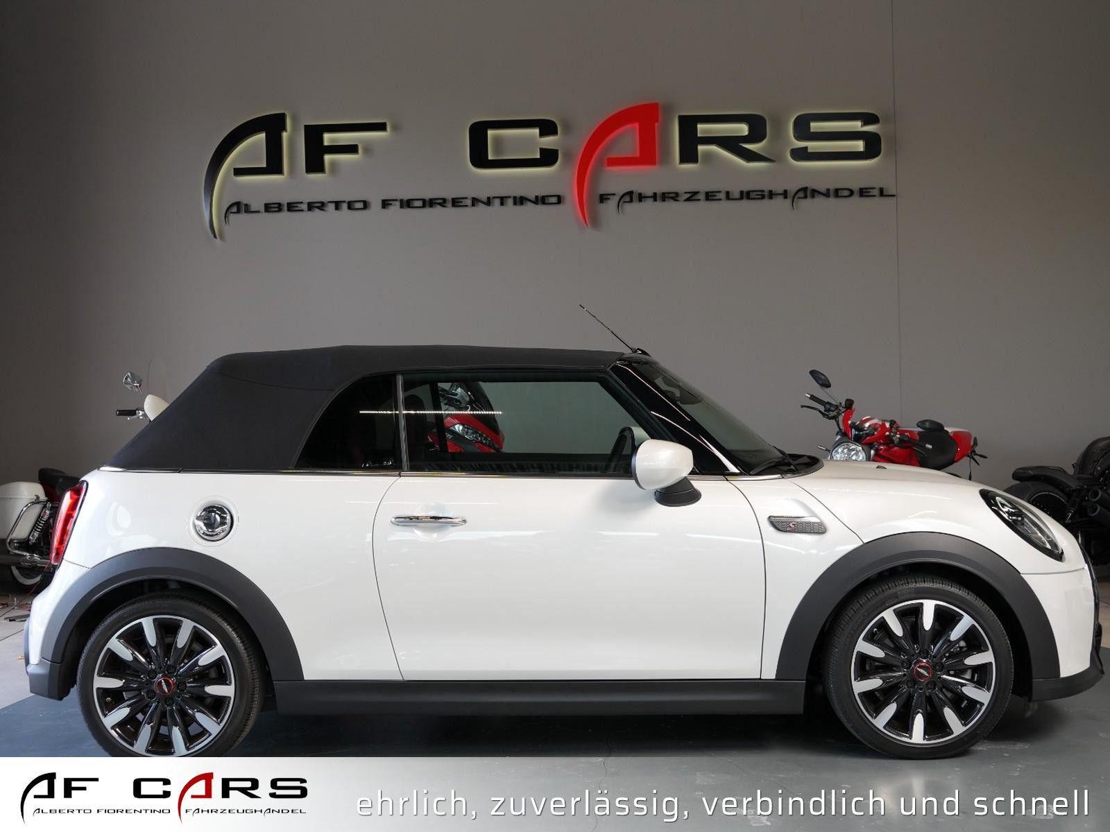 MINI Cooper S Cabrio JCW Trim LED ACC Navi Kamera 